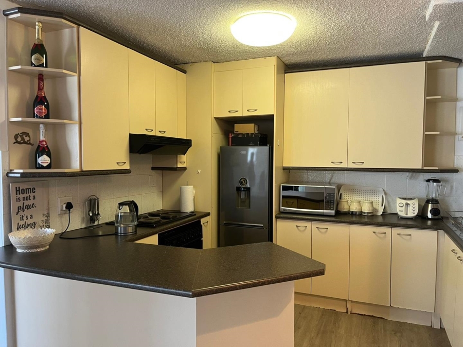 To Let 2 Bedroom Property for Rent in Humewood Eastern Cape